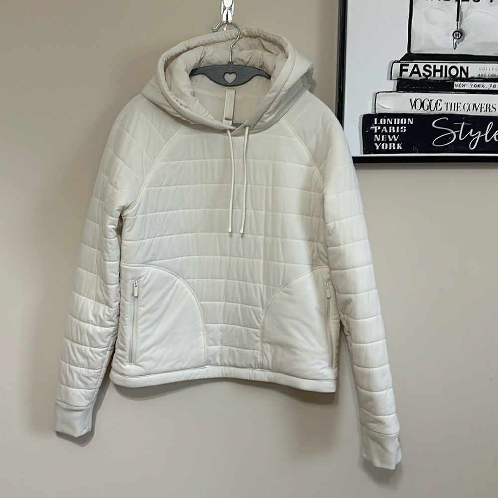 Like New Lululemon Light Ivory Dynamic Movement Hoodie Sz 6